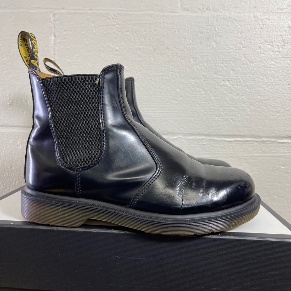 Dr. Martens 2976 Black Smooth Leather Chelsea Boots Pull On Women's 7 US/5 UK
